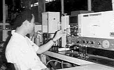 ���q�z�����͑��u